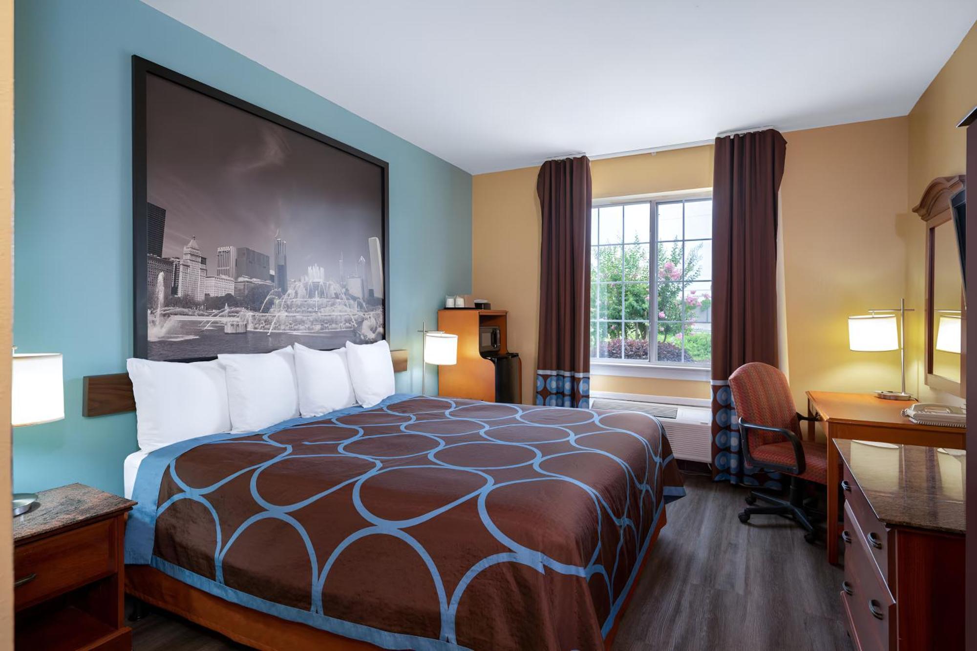 Super 8 By Wyndham Salisbury Hotel Eksteriør billede